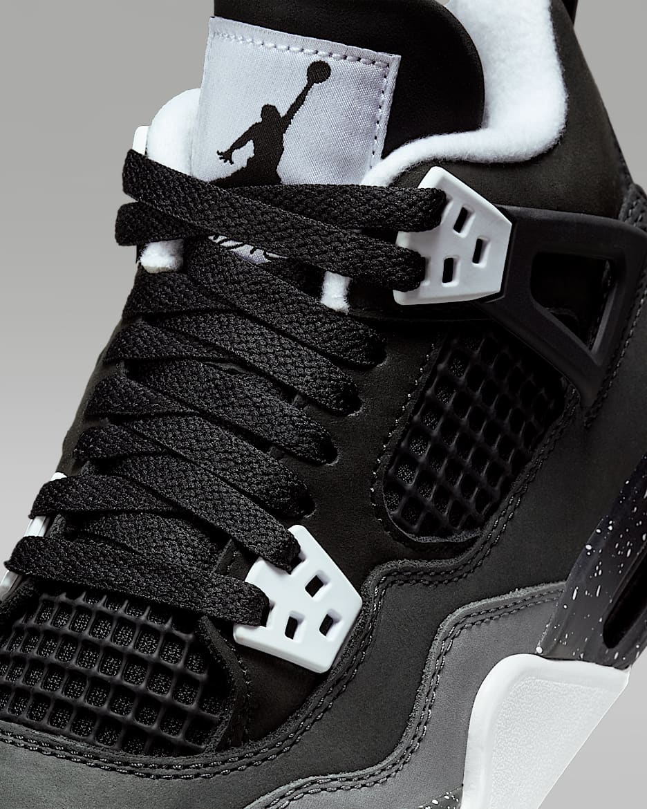 Air Jordan 4 Retro Fear Big Kids Shoes. Nike